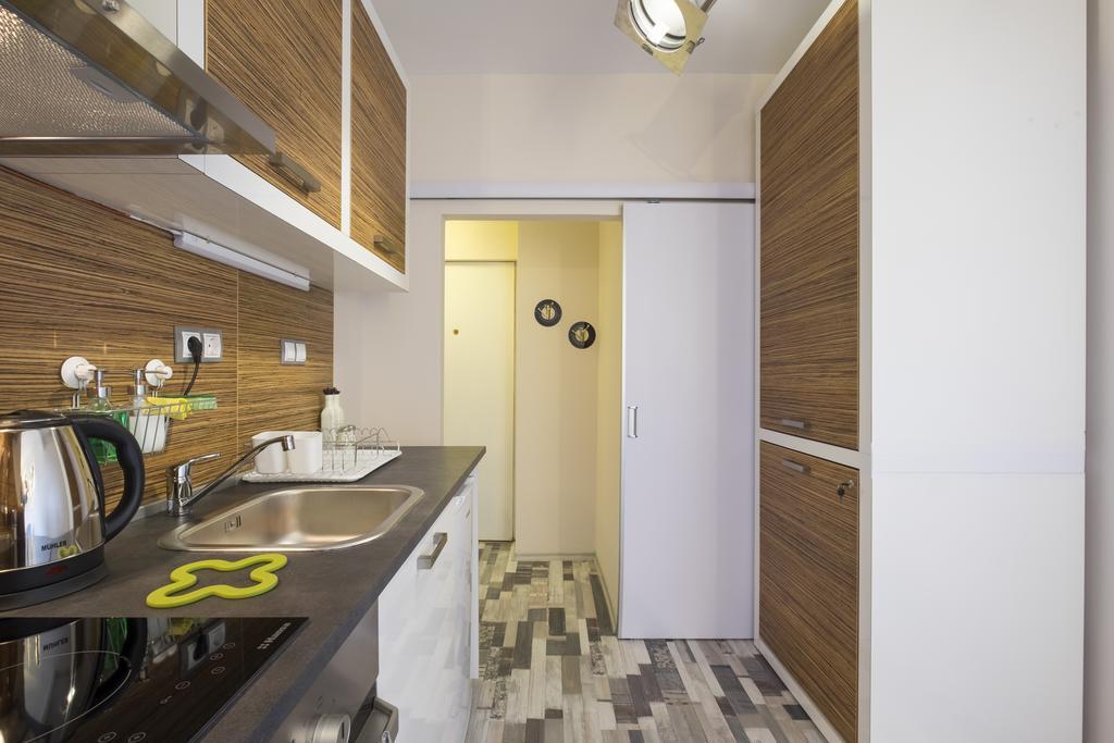 Jazzy Sofia Downtown Apartment Екстер'єр фото